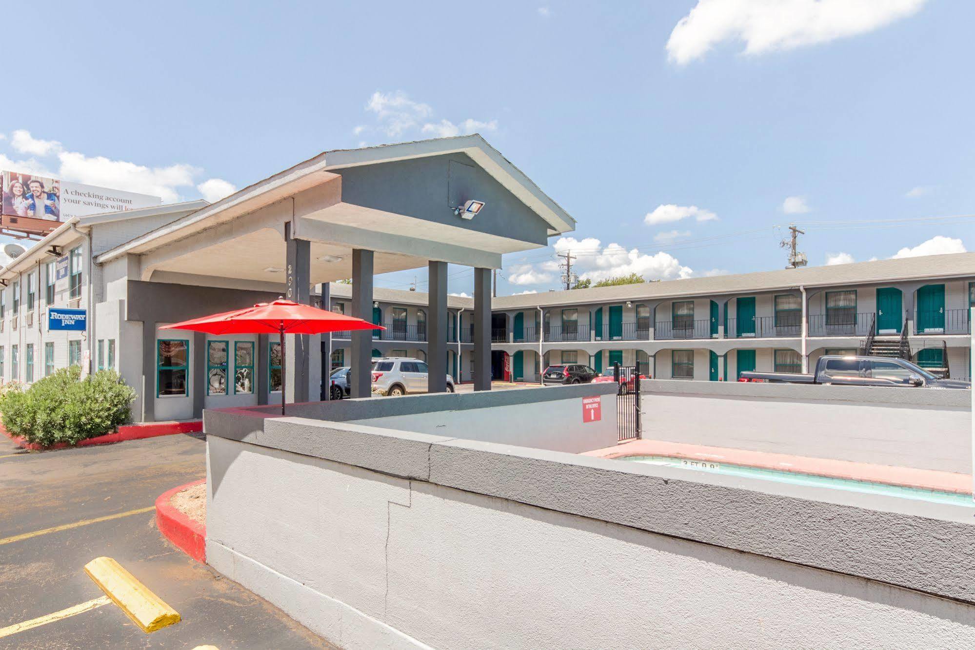 Rodeway Inn University Austin Luaran gambar